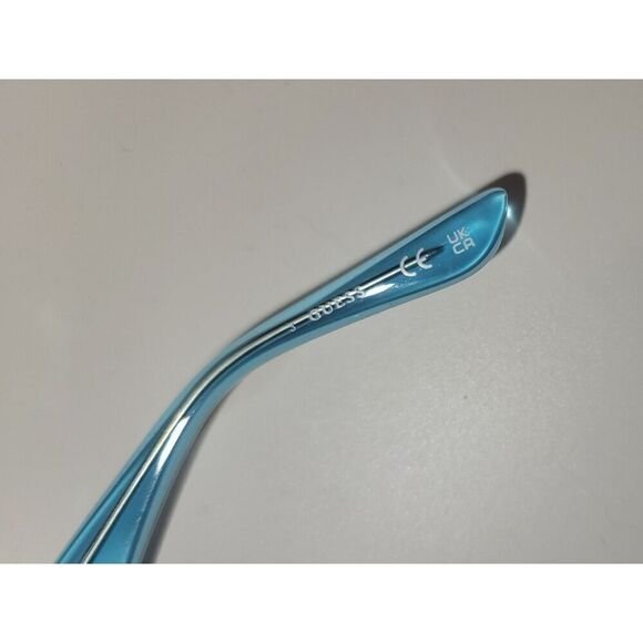 NIB - Guess Bejeweled Cat's Eye Sunnies w/ Case & Cloth - Picture 7 of 8